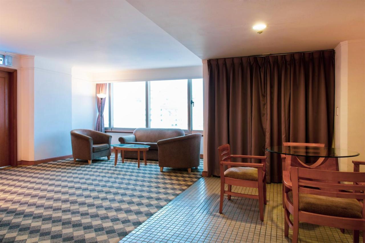 Hometel Hotel Kaohsiung Buitenkant foto